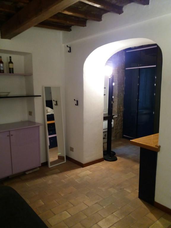 Piazza Di Pietra Appartamento *